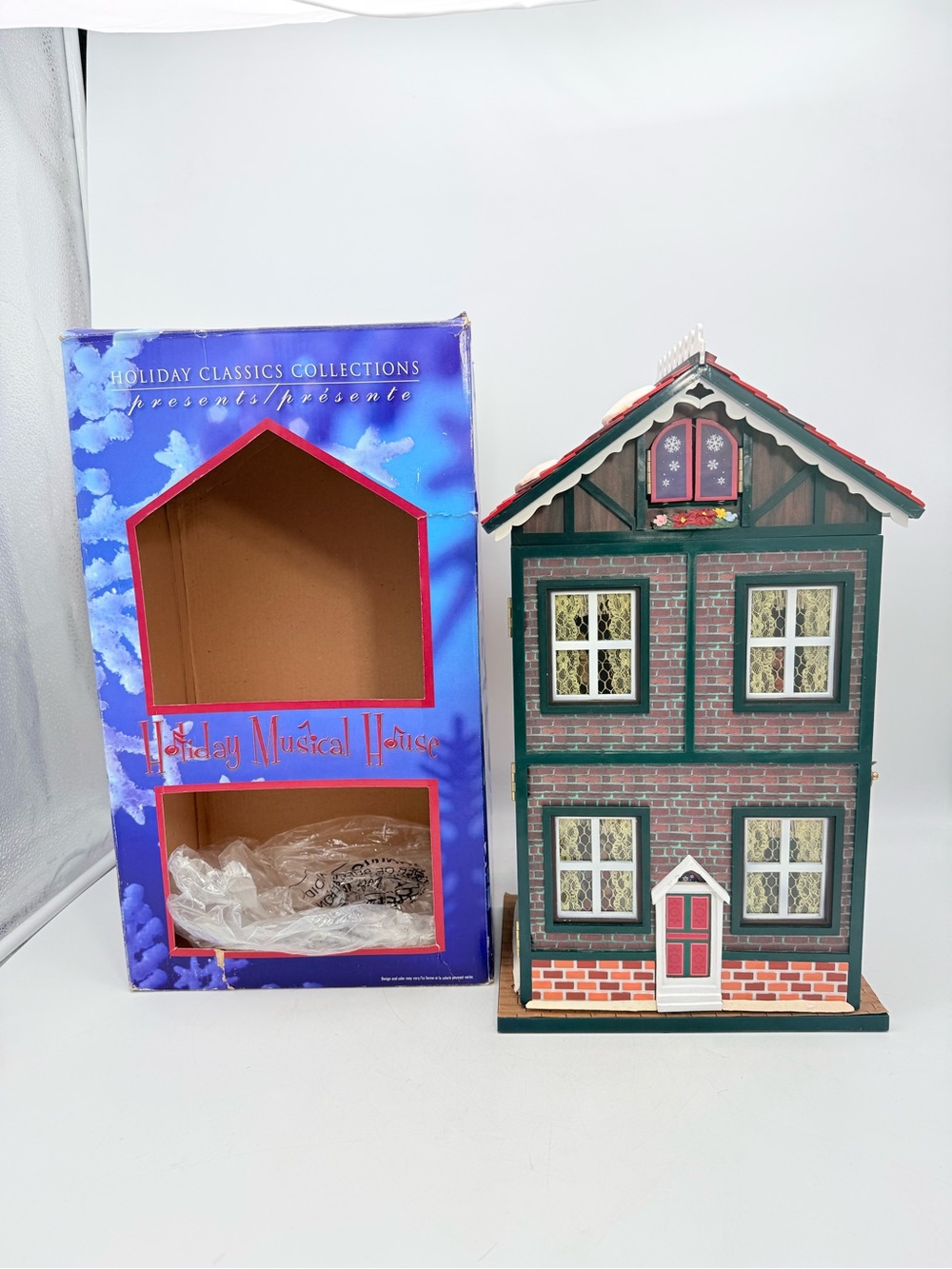 Holiday Musical House Decorative Figurine - Green and Red